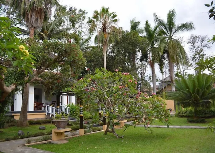 Garden Hotel